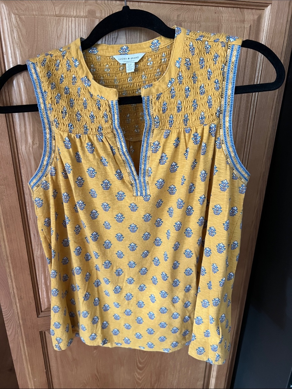 Lucky Brand Yellow Sleeveless Embroidered Split-Neck Top